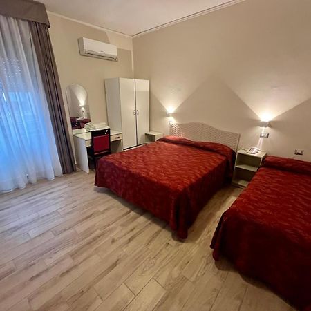 Pisani Hotel San Nicola La Strada Exterior photo