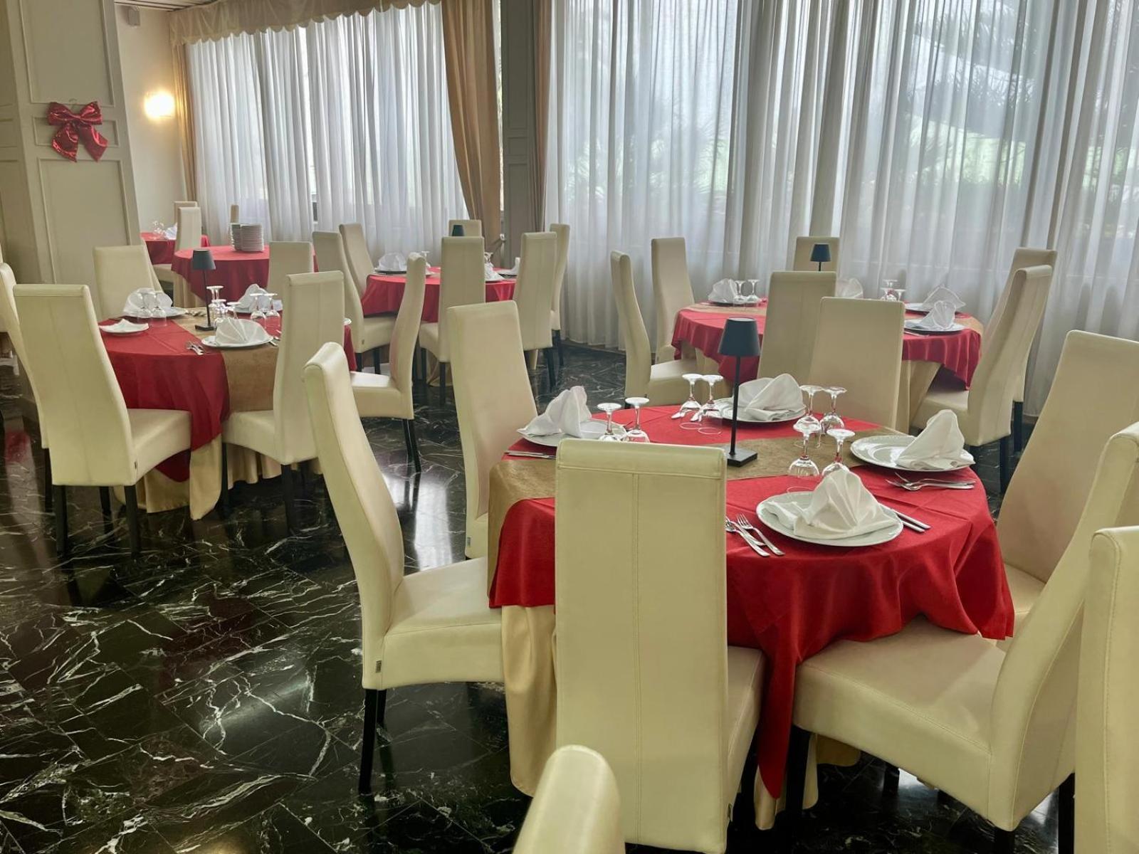 Pisani Hotel San Nicola La Strada Exterior photo