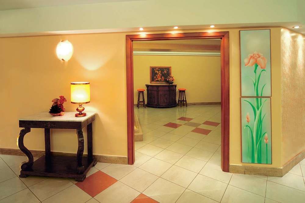 Pisani Hotel San Nicola La Strada Exterior photo